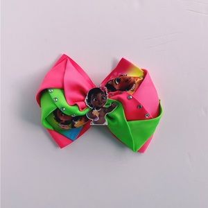 Hair bow, Handmade bow